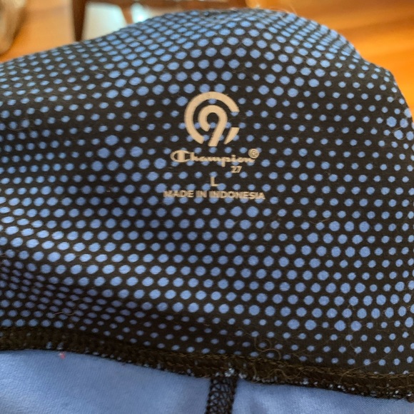 Blue & Black Camouflage High Waist Capri Leggings - Picture 2 of 7